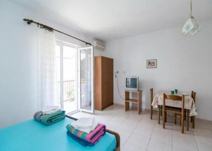 Boguvila - With Terrace A4 - St Apartamento